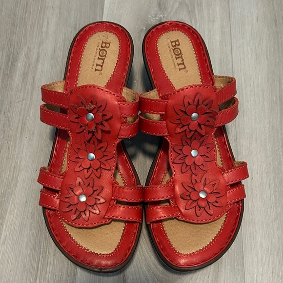 Born Red Floral Women's Sandals - Picture 1 of 5